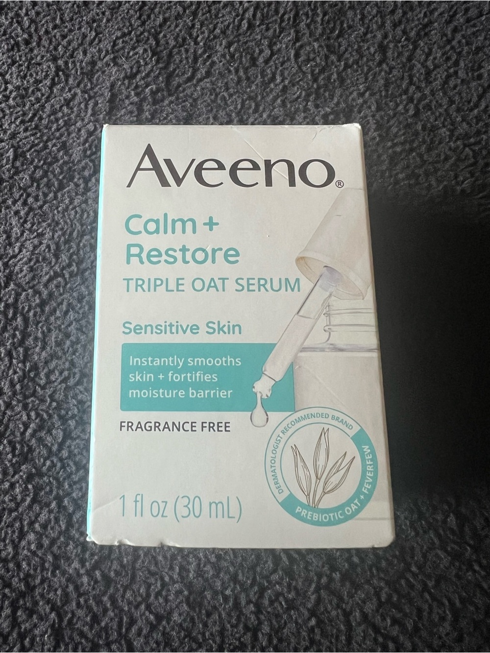 Aveeno Calm + Restore Triple Oat Serum – White & Teal